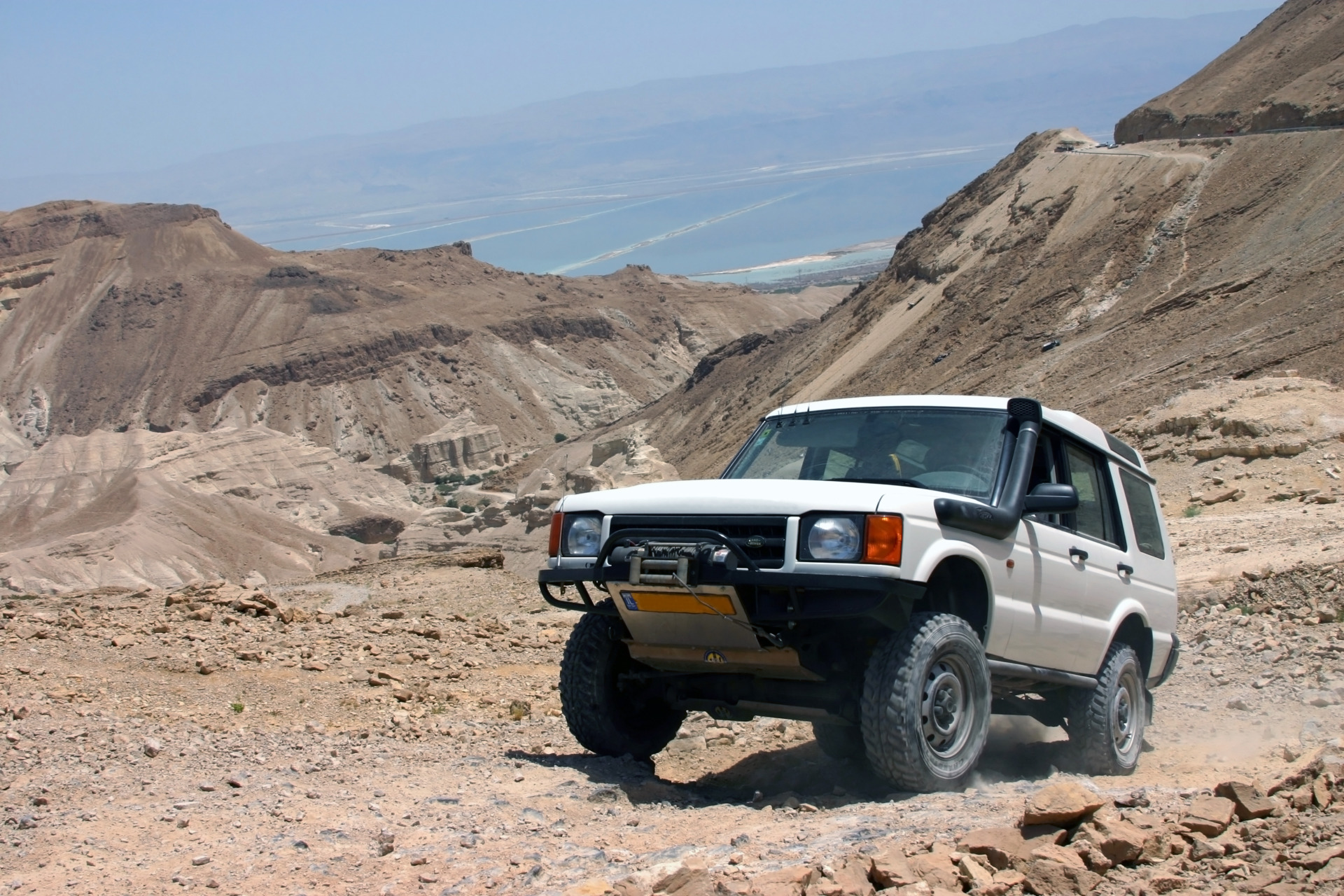 4x4 desert terrain ride